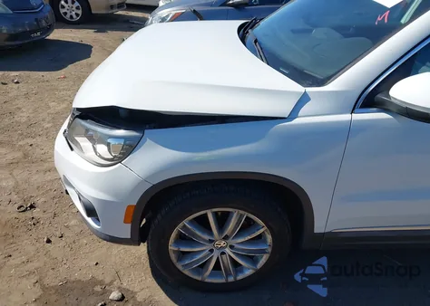 2016 Volkswagen Tiguan Se из США, поврежденный, VIN WVGAV7AX0GW516923